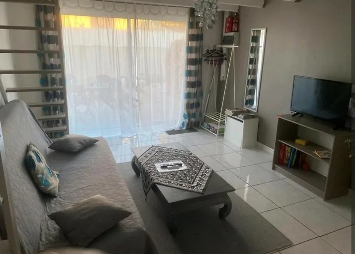 Maisonnette Au Calme Avec Parking